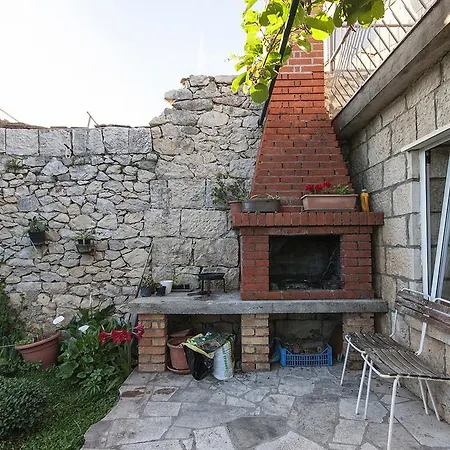 Village Skuric Apartment Čilipi